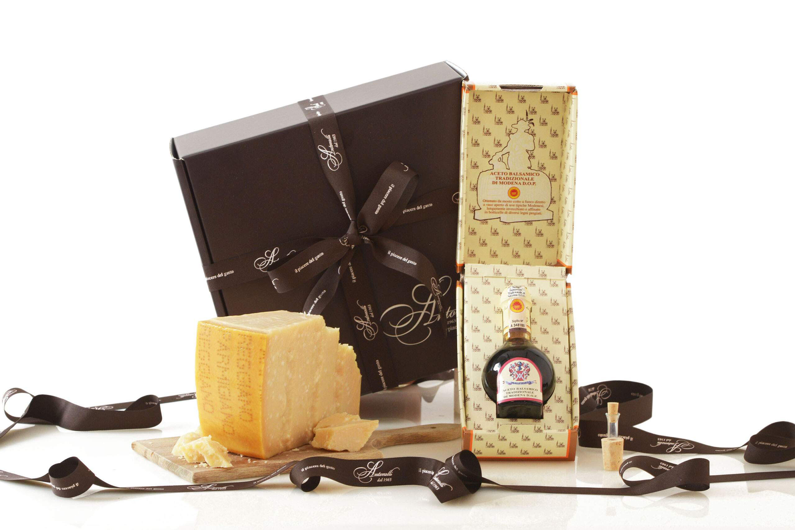 I DUE RE: PARMIGIANO 30 MESI & ACETO BALSAMICO 1